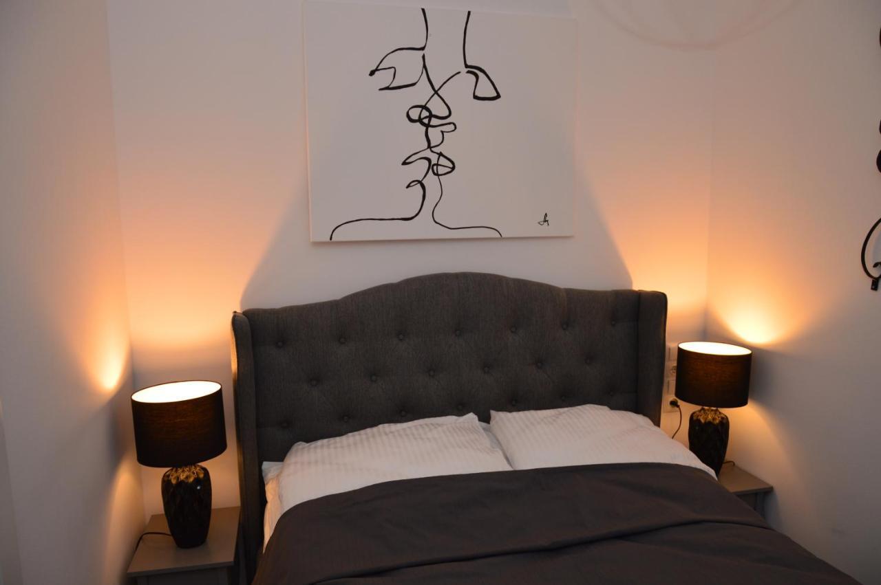 Stary Toruń Apartamenty Szeroka 32 מראה חיצוני תמונה